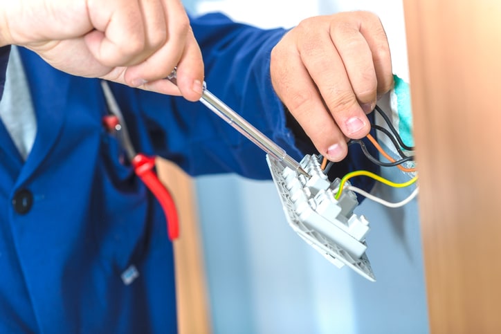 Electrician Bath